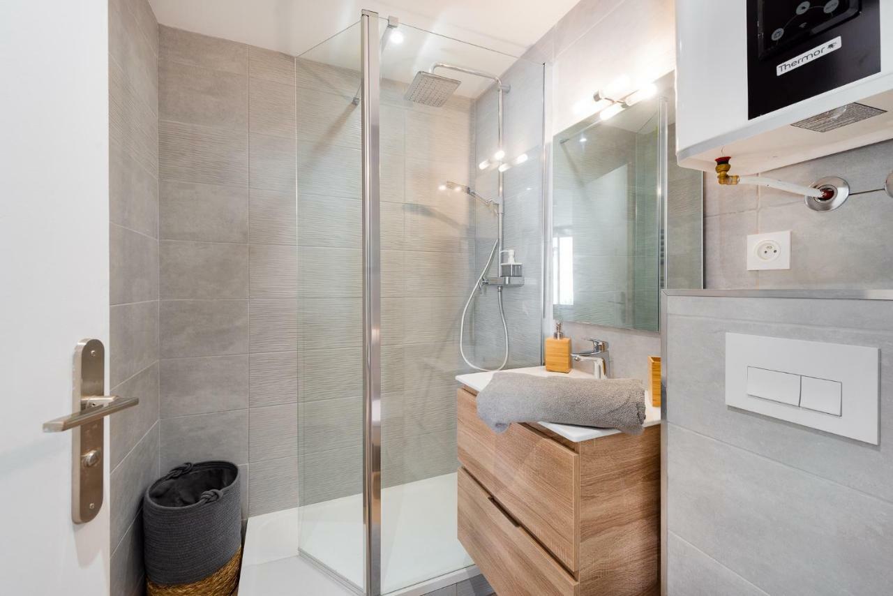 Suites Gaya Confort - Centre Ville Монпелие Екстериор снимка