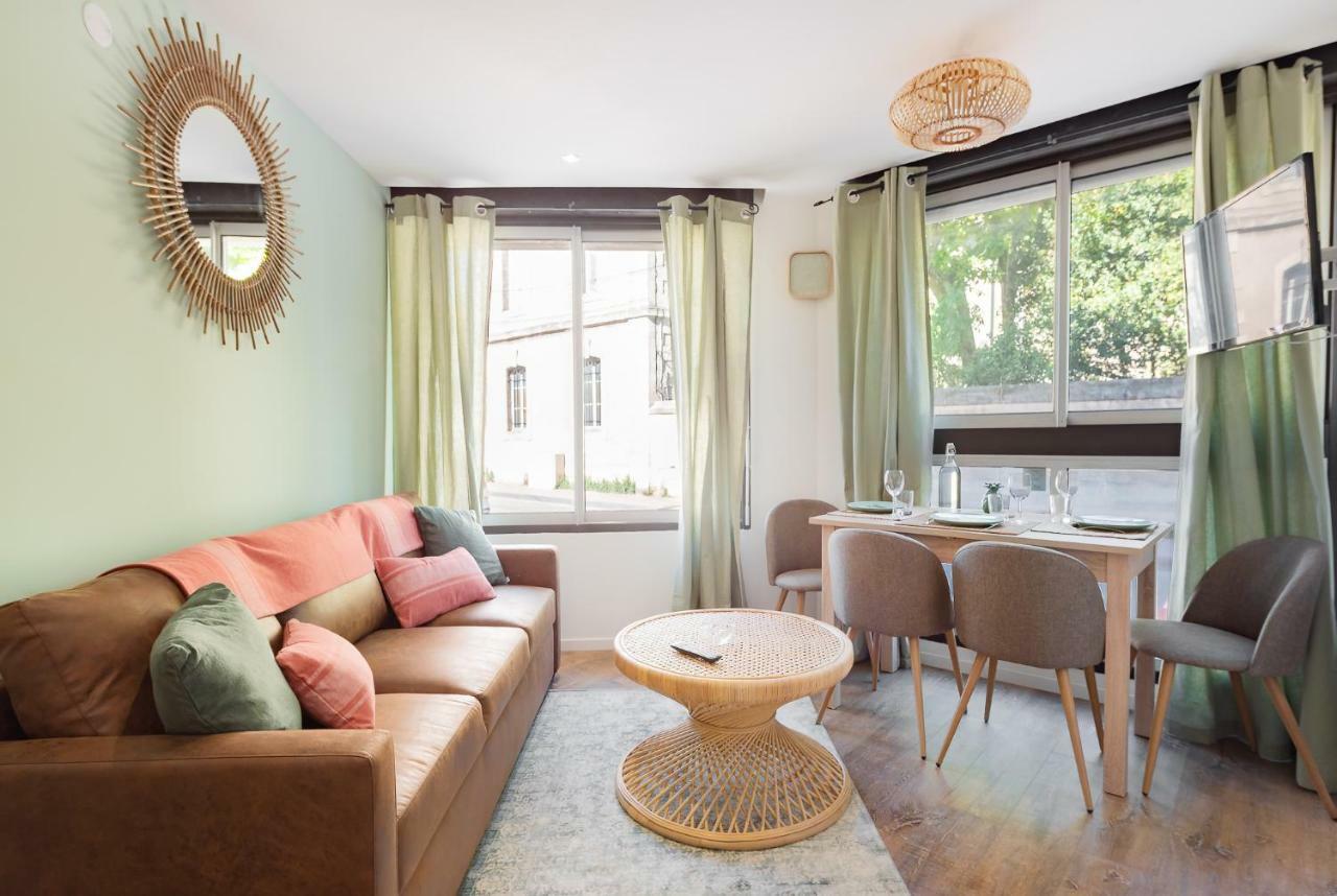 Suites Gaya Confort - Centre Ville Монпелие Екстериор снимка